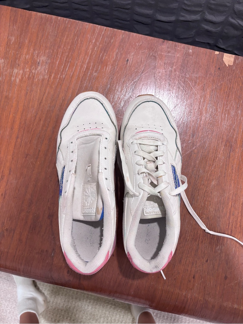 Reebok Classic Harman Run Sneakers White Pink Blue Women’s 8